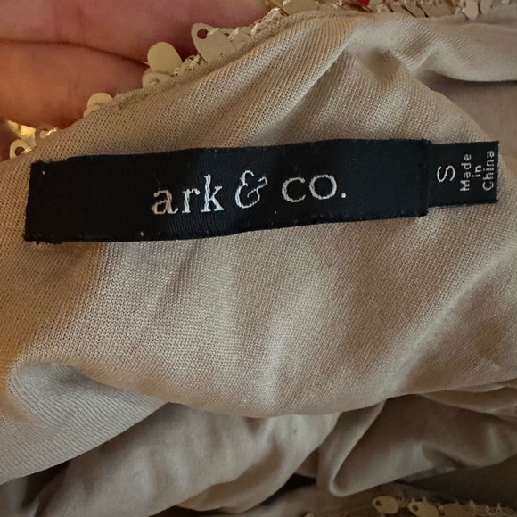 Gold sequined ark & co mini dress - Picture 2 of 3